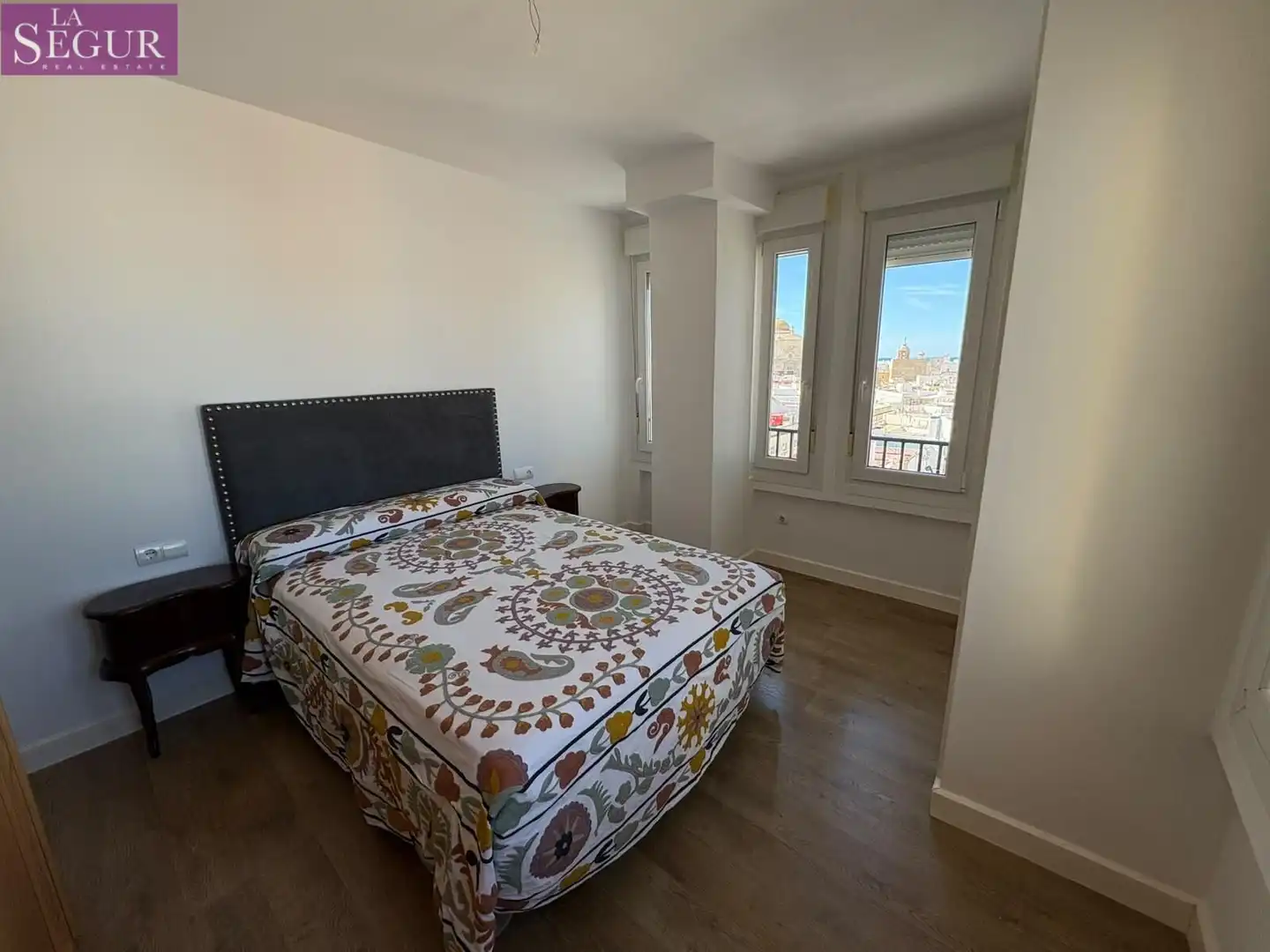 Habitación de Apartamento de alquiler en Cádiz con Aire acondicionado