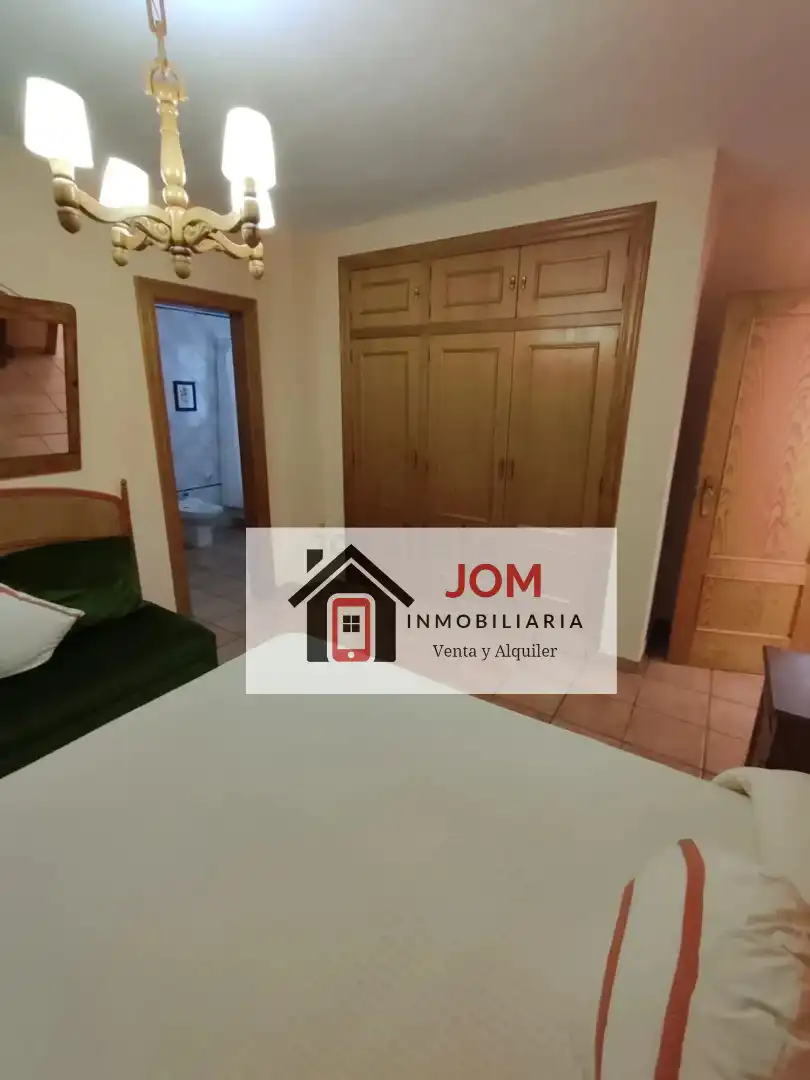 Dormitori de Casa o xalet en venda en Albacete amb Aire condicionat, Calefacció i Jardí privat