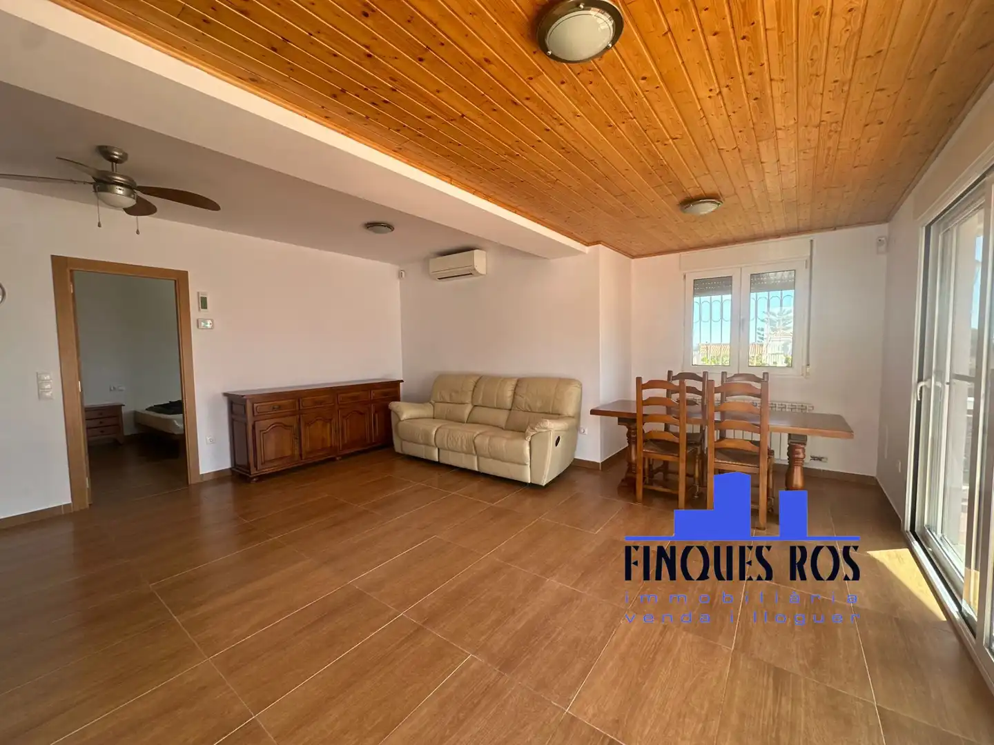 Living room of Houses for sale in Vinaròs  with Air Conditioner, Heating and Private garden