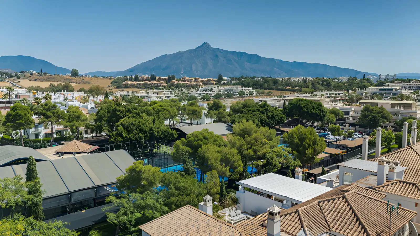 Penthouse with pool for sale in Nueva Andalucía, imagen 24