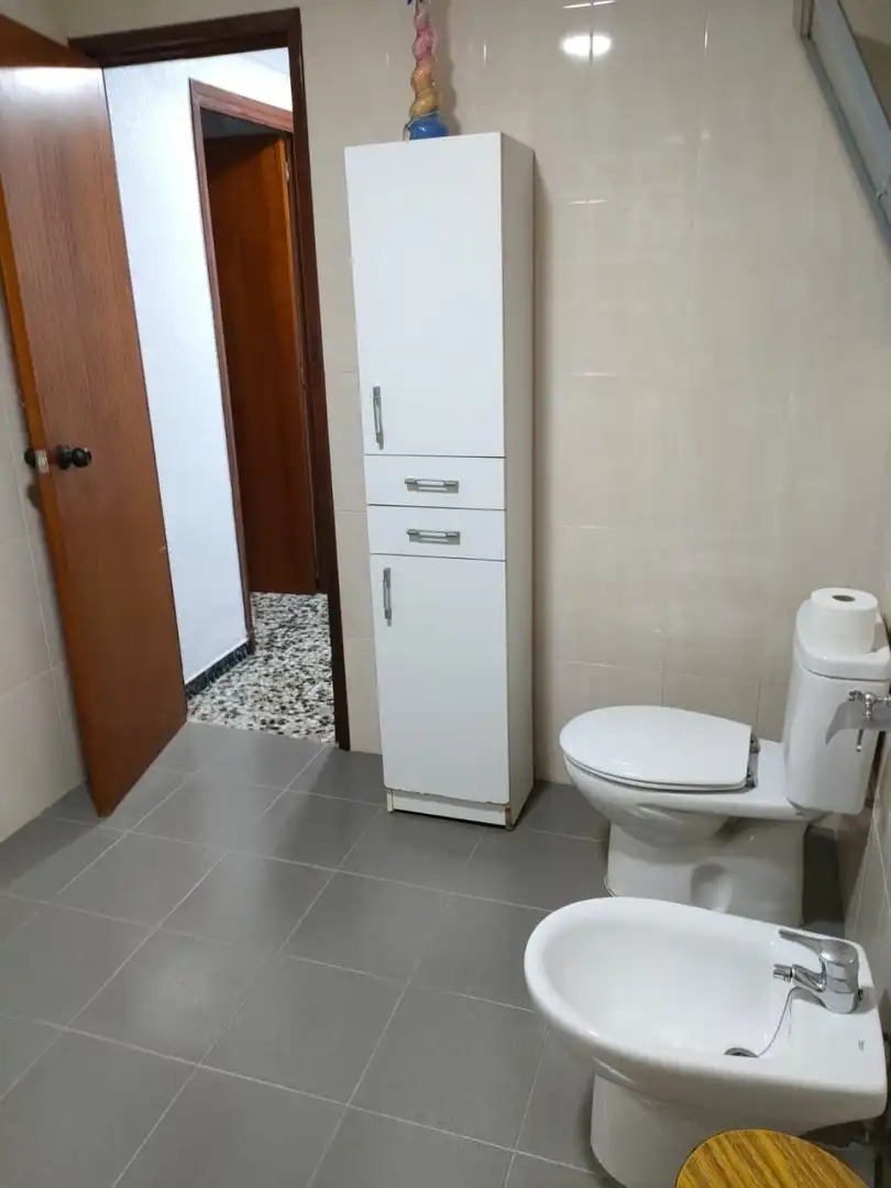 Room in Carrer Jose María Castaño Martinez, Altabix