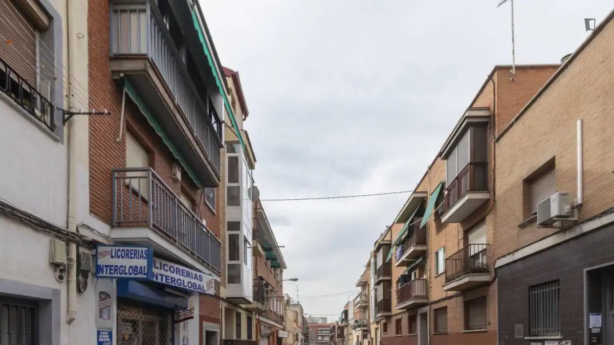 Study for rent in Pradolongo
