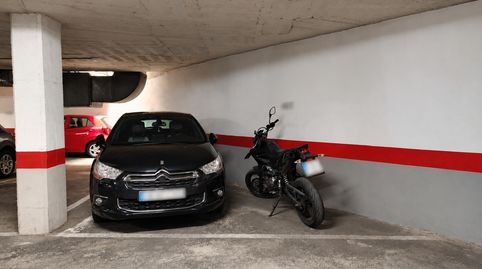PARKING PARA COCHE Y MOTO