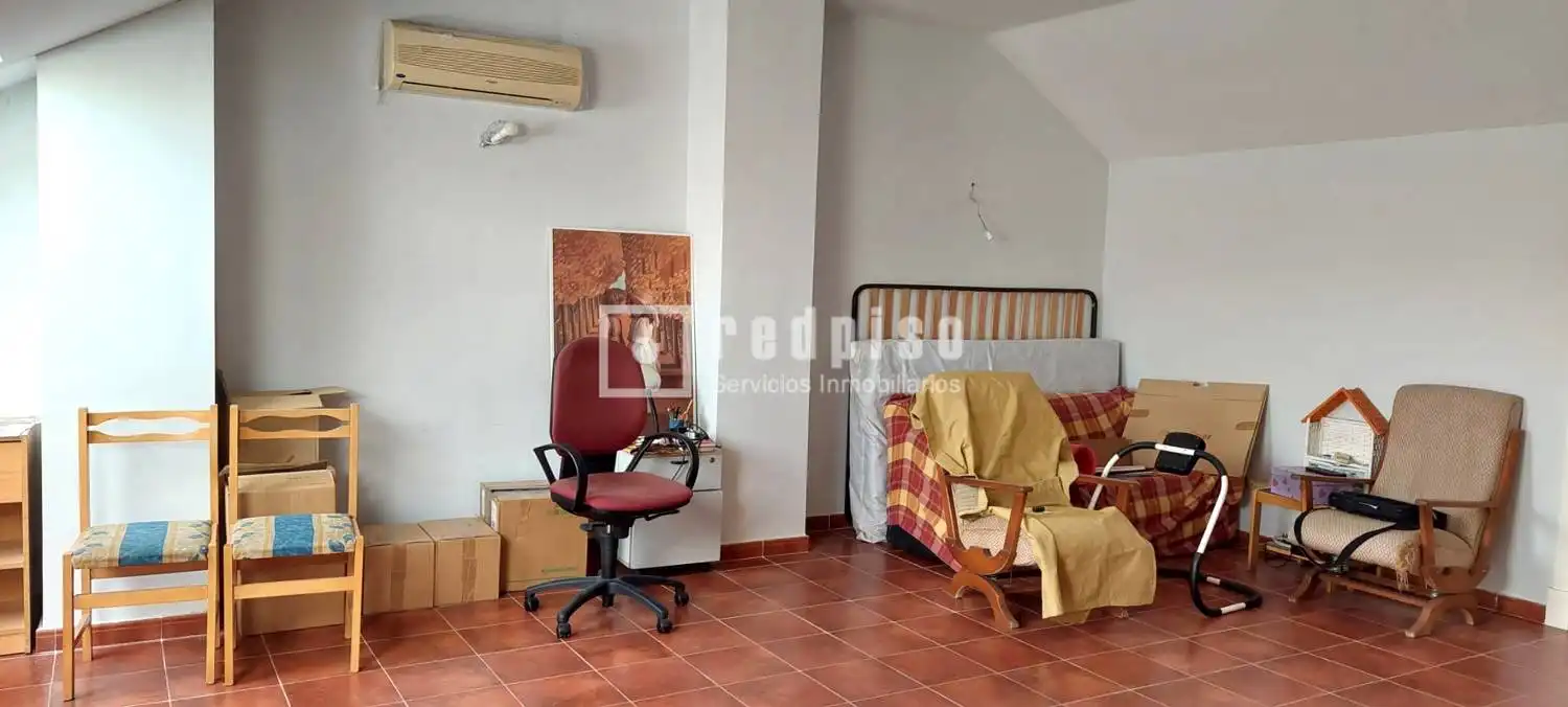 Bedroom of Houses for sale in Talavera de la Reina  with Air Conditioner, Heating and Private garden