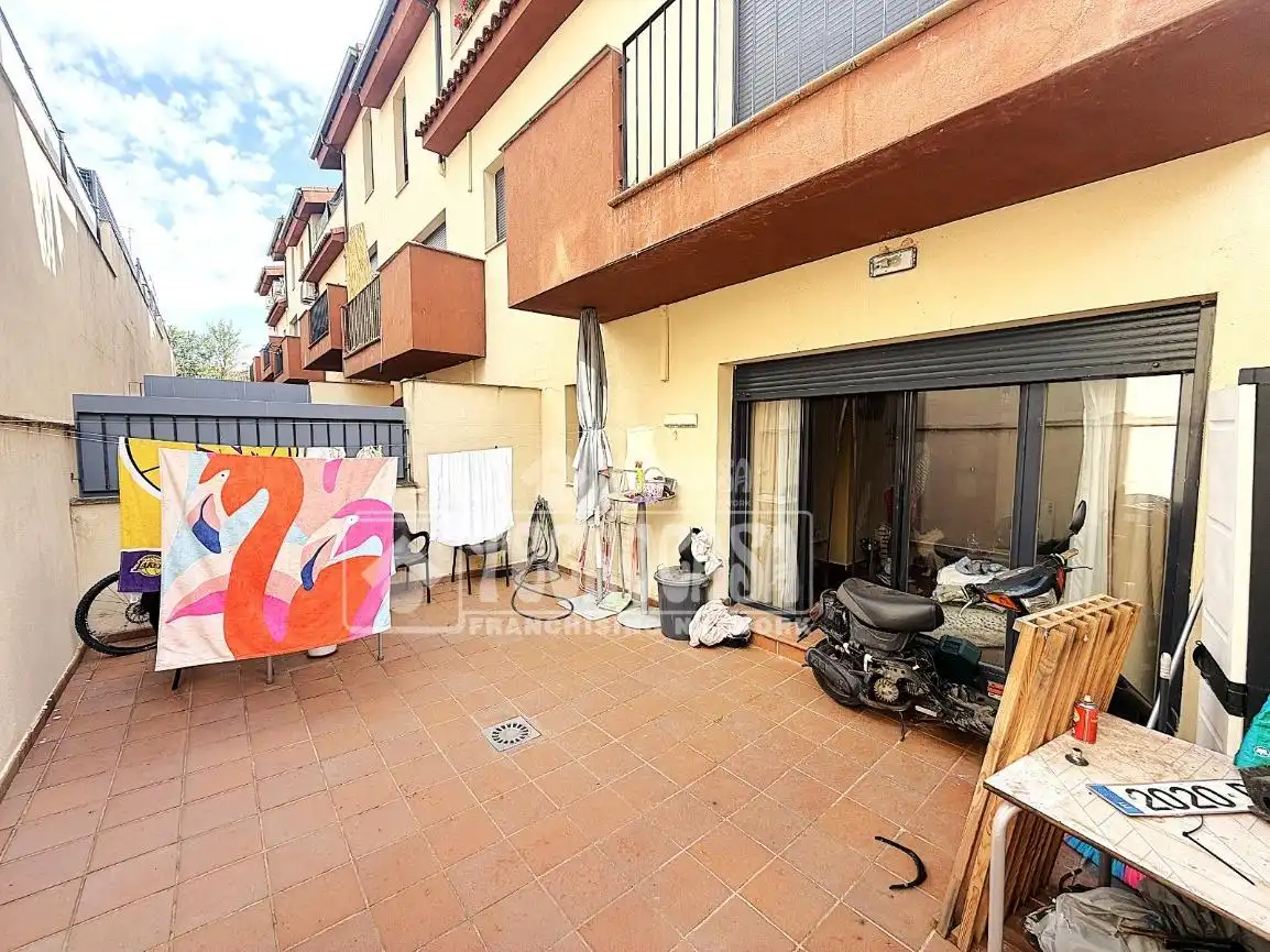 Vista exterior de Piso en venta en Chillarón de Cuenca con Calefacción y Terraza