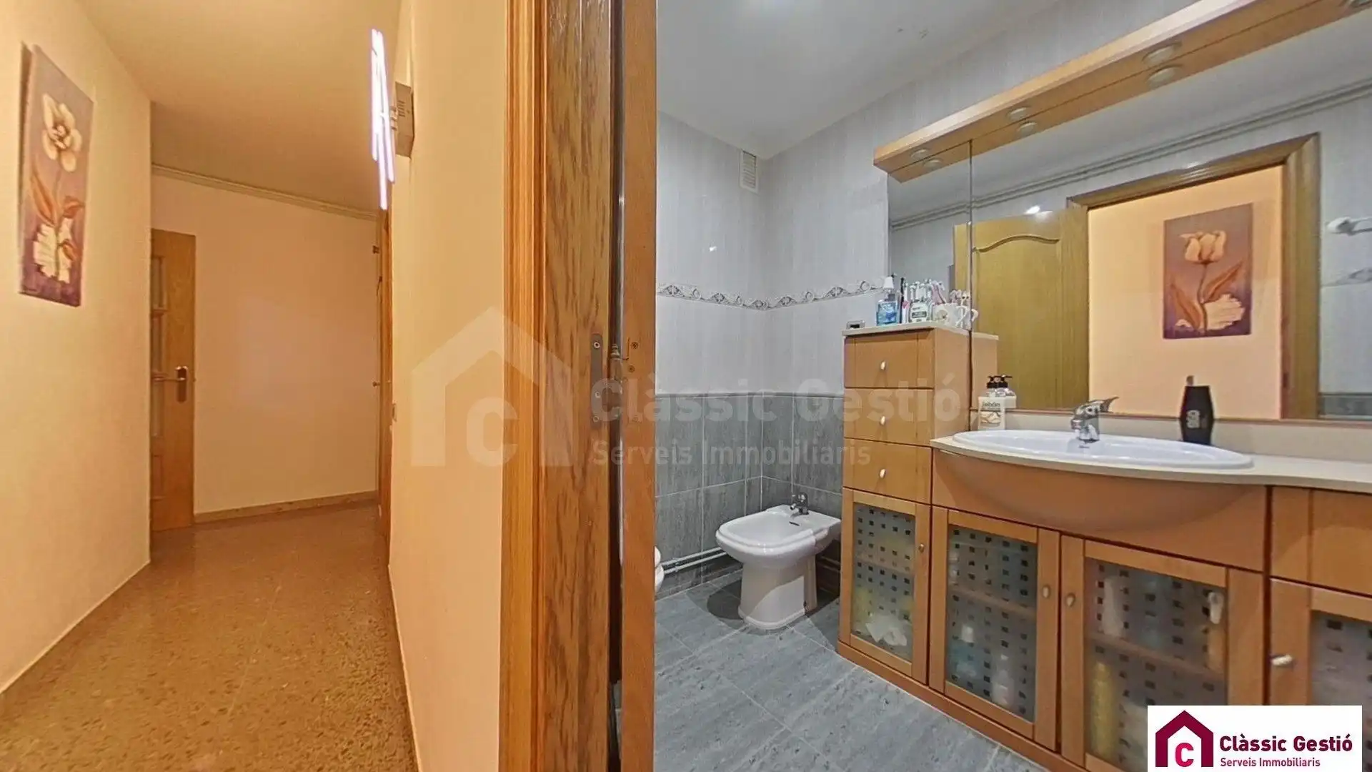 Baño de Piso en venta en Terrassa con Aire acondicionado y Calefacción