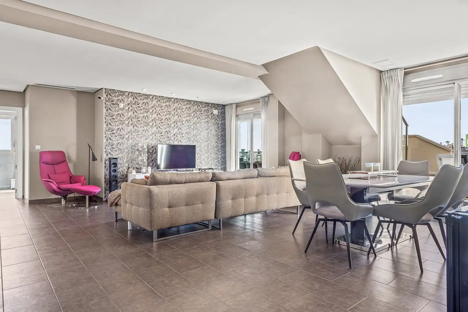 Ático con terraza en venta en Villamartin, imagen 2
