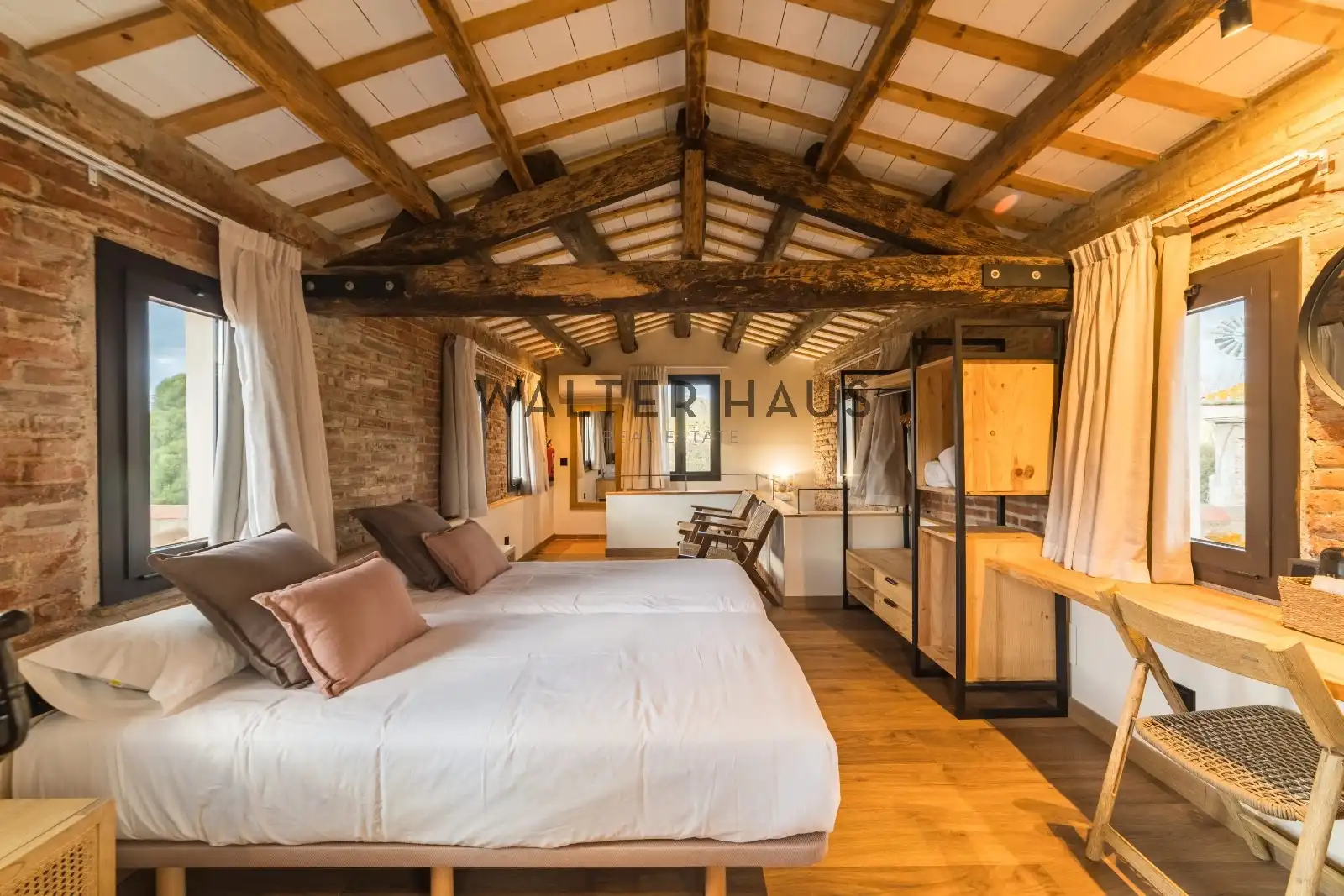 Habitación de Finca rústica en venta en Santa Cristina d'Aro con Calefacción, Jardín privado y Parquet