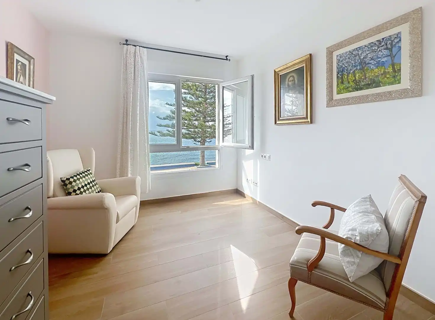 Sala d'estar de Casa o xalet en venda en Vélez-Málaga amb Terrassa