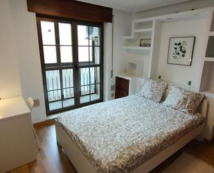 Bedroom of Flat to rent in Salamanca Capital  with Air Conditioner and Balcony