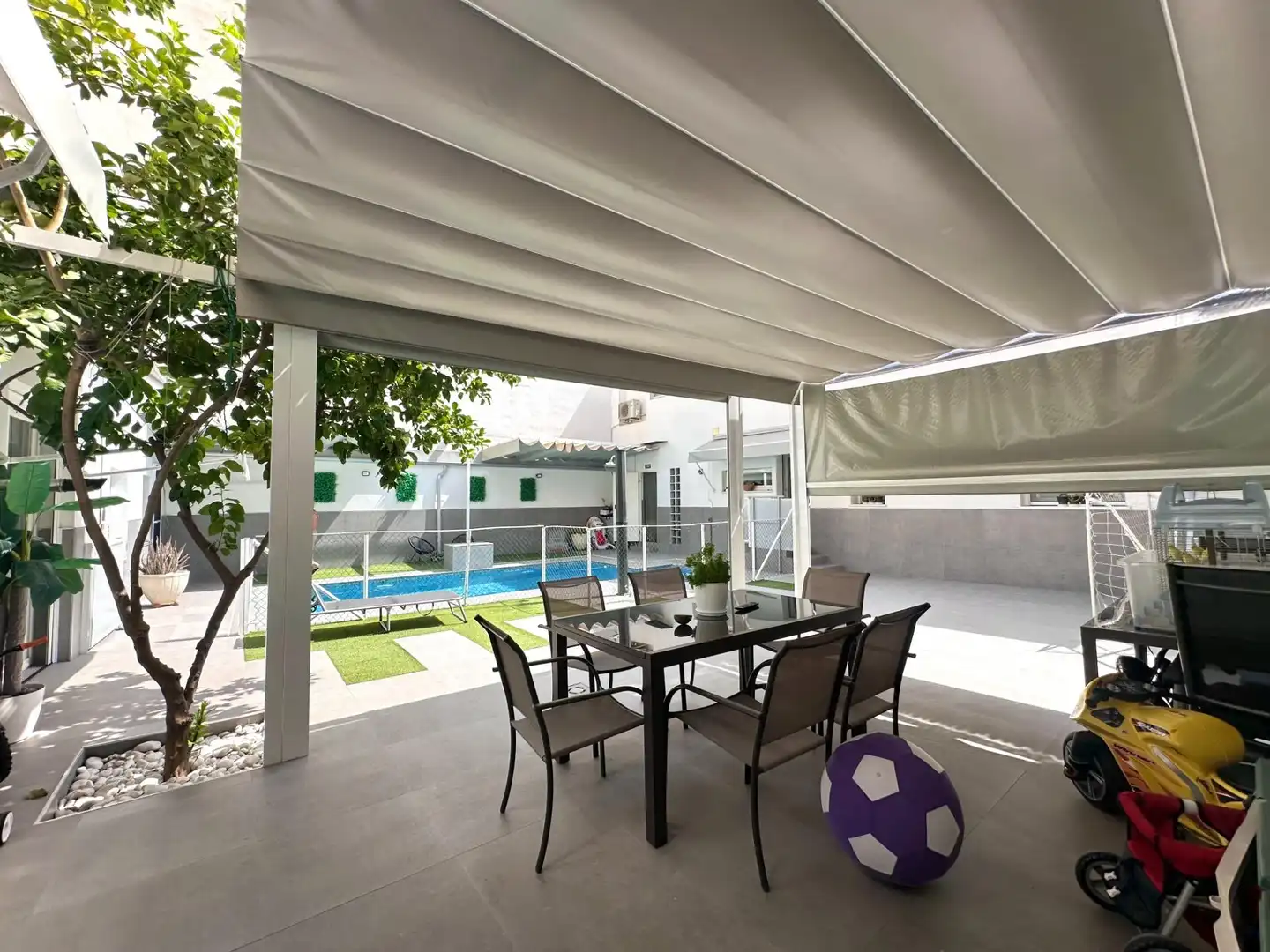 Terraza de Casa o chalet en venta en Churriana de la Vega con Aire acondicionado, Calefacción y Jardín privado