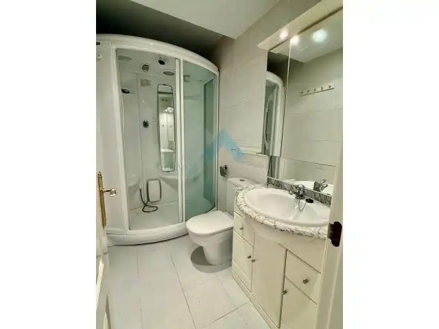 Baño de Piso en venta en Alcalá de Henares con Aire acondicionado, Calefacción y Parquet