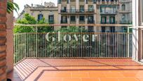 Exterior view of Flat for sale in  Barcelona Capital  with Air Conditioner and Terrace