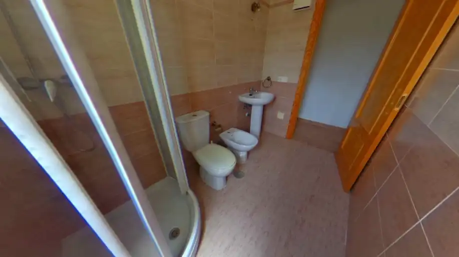 Bathroom of Houses for sale in Zarzuela del Monte  with Heating, Private garden and Terrace