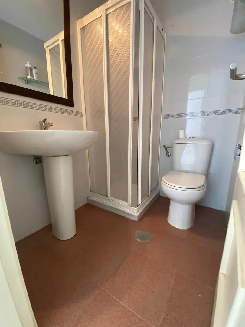 Bathroom of Apartments for sale in Fuengirola  with Air Conditioner, Private garden and Terrace