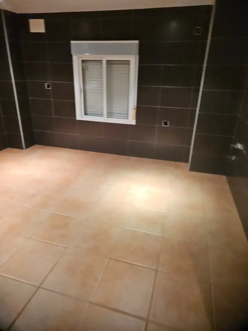 Maisonette zum Verkauf in Casar de Cáceres mit Klimaanlage, Heizung und Privatgarten