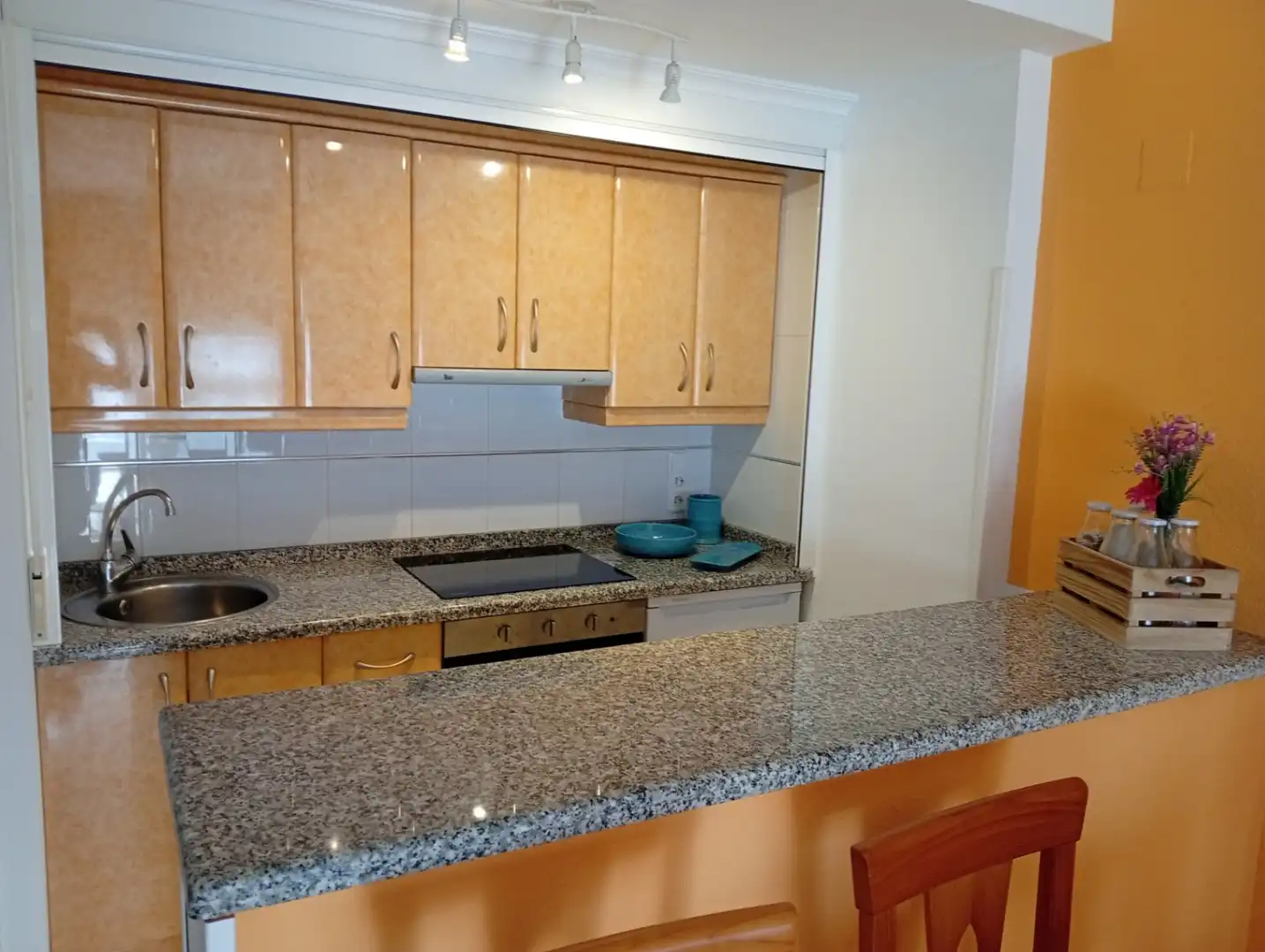 Cocina de Apartamento en venta en Calpe / Calp con Aire acondicionado, Calefacción y Jardín privado