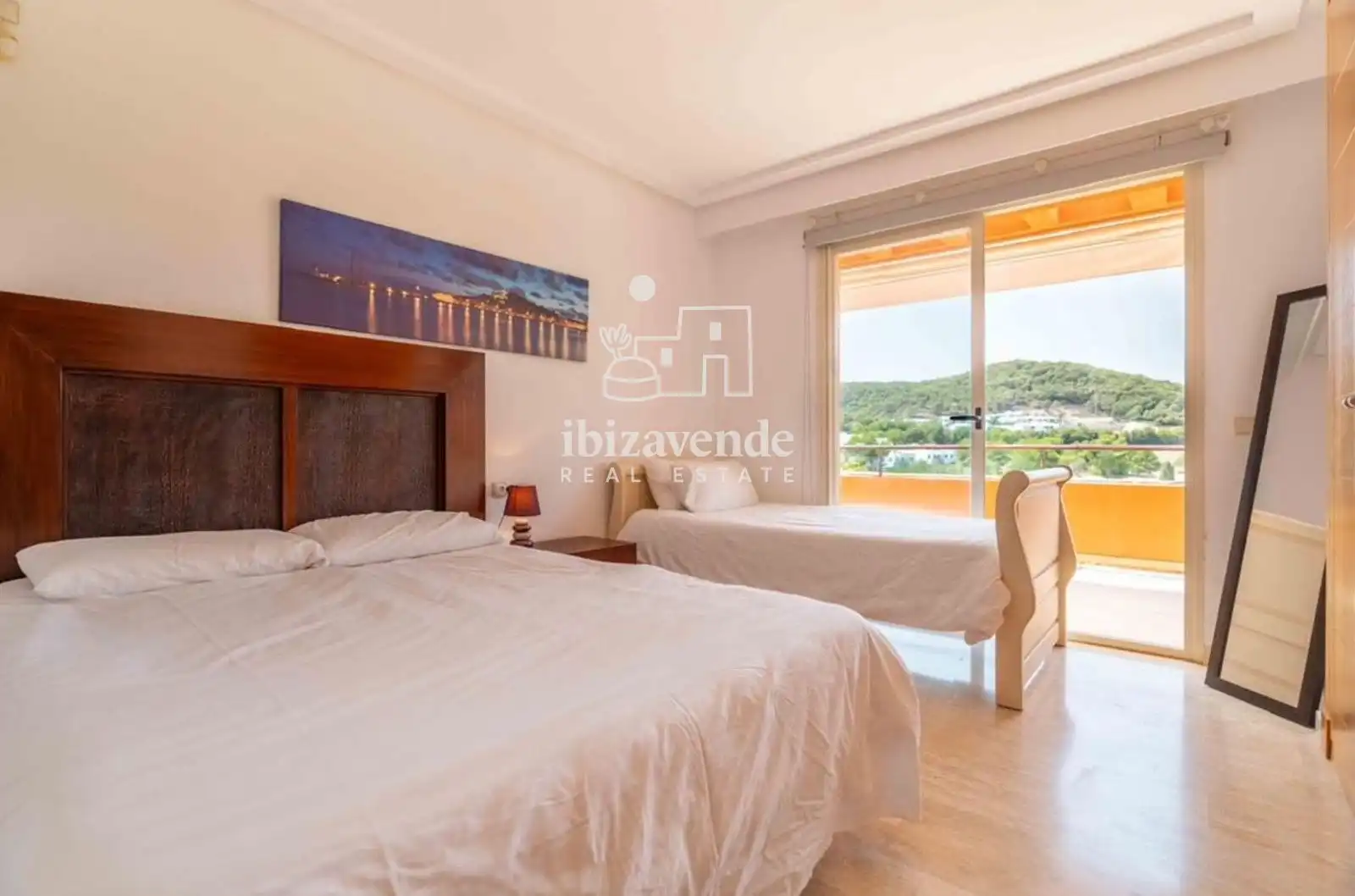 Dormitori de Dúplex de lloguer en Santa Eulària des Riu amb Aire condicionat, Terrassa i Traster