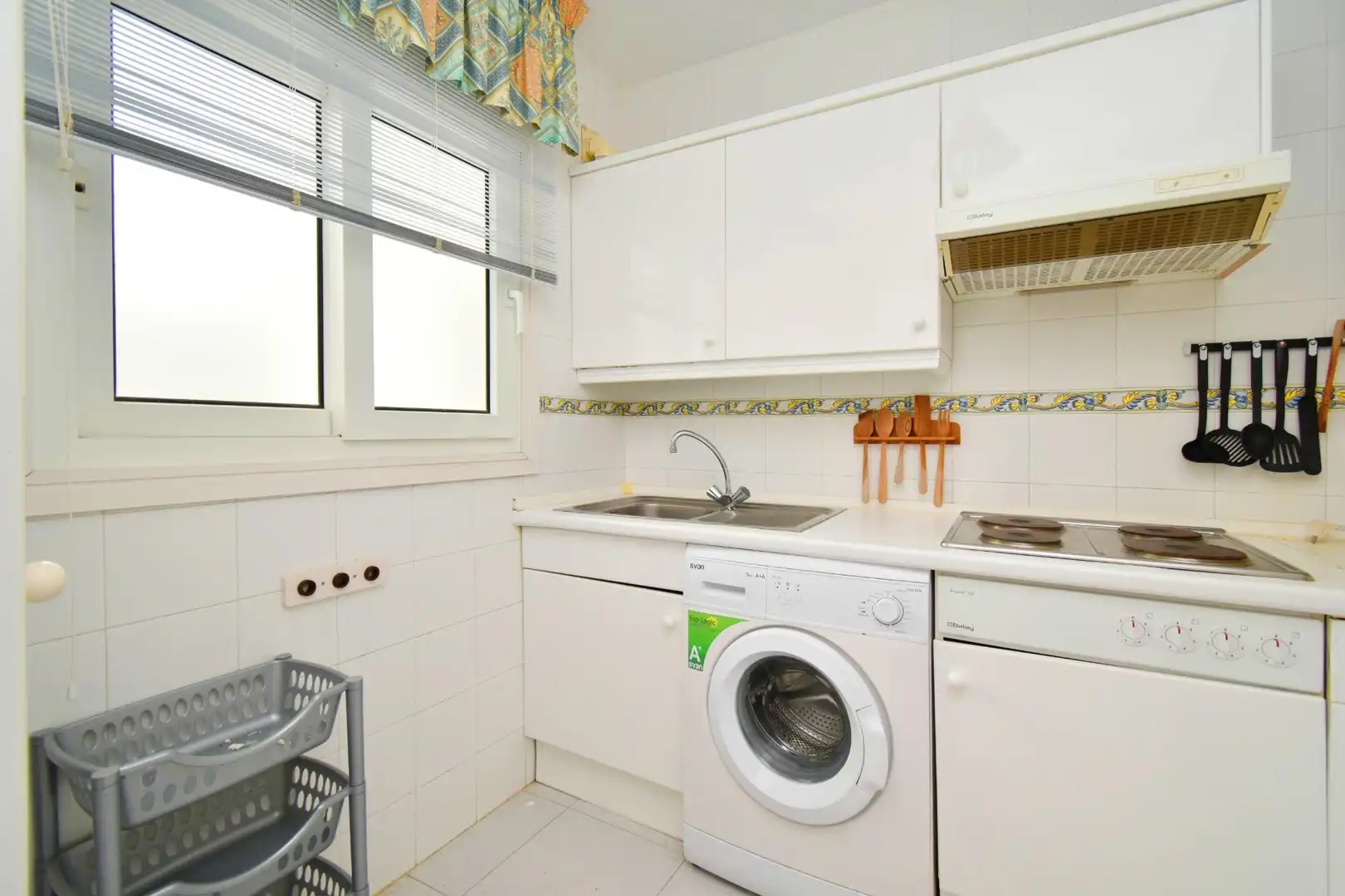 Cocina de Piso en venta en El Ejido con Jardín privado, Terraza y Piscina comunitaria