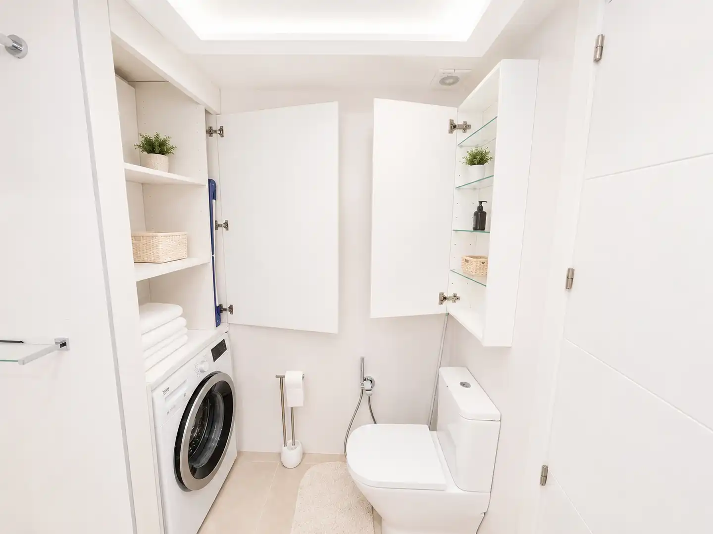 Baño de Piso en venta en Benalmádena con Aire acondicionado, Terraza y Amueblado