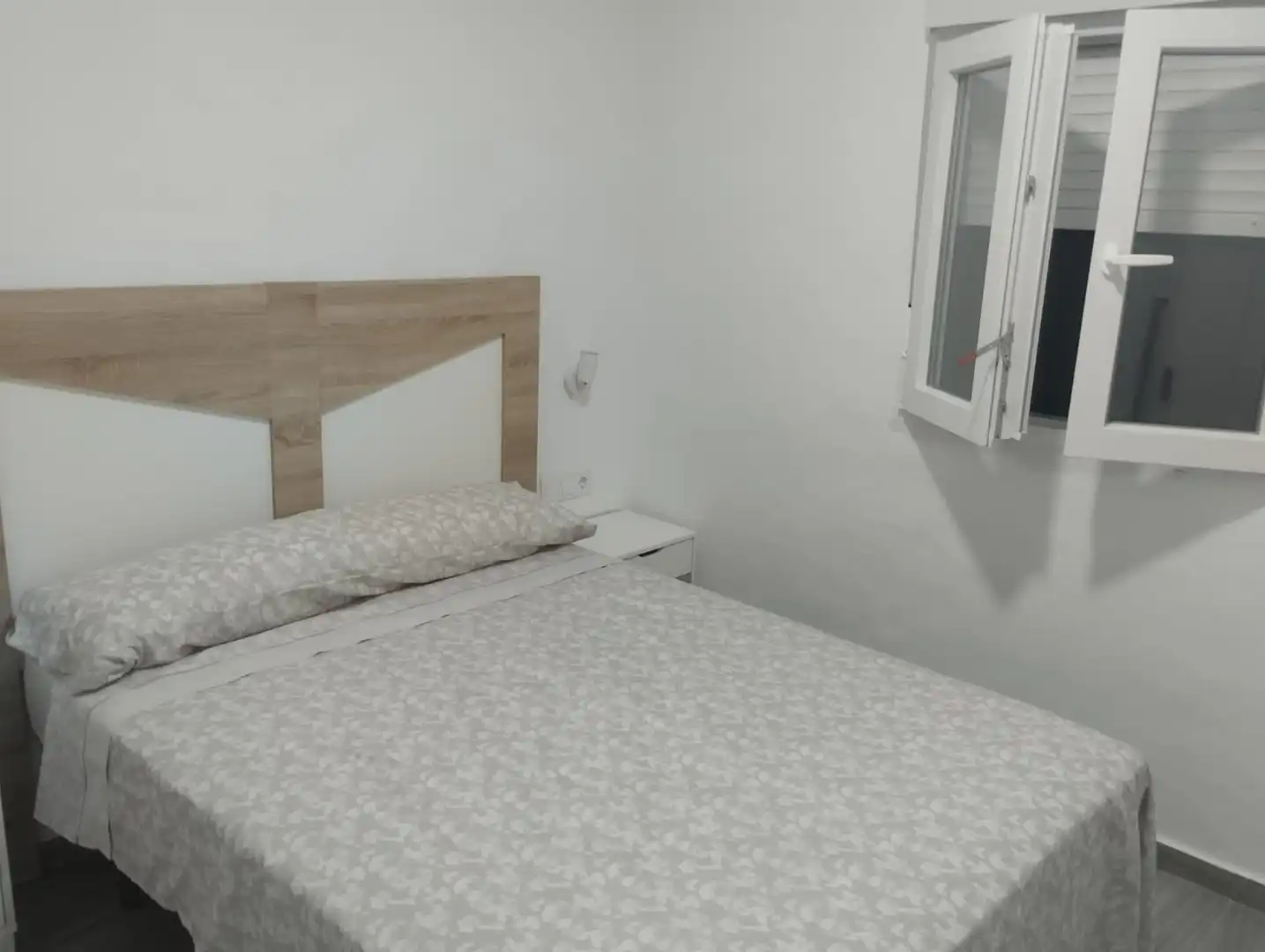 House with pool to rent in Carril de la Lonja, imagen 8