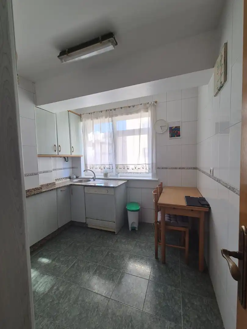 Cocina de Piso de alquiler en A Coruña Capital  con Calefacción y Amueblado