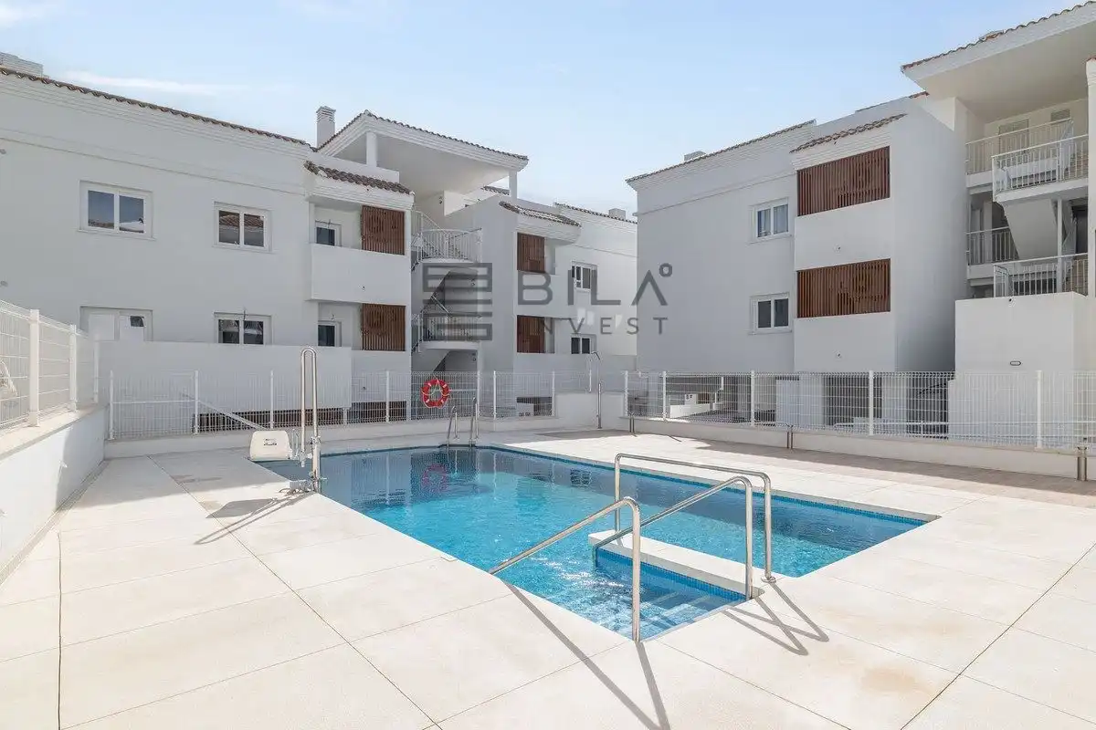 Piso con piscina en venta en Pensamiento