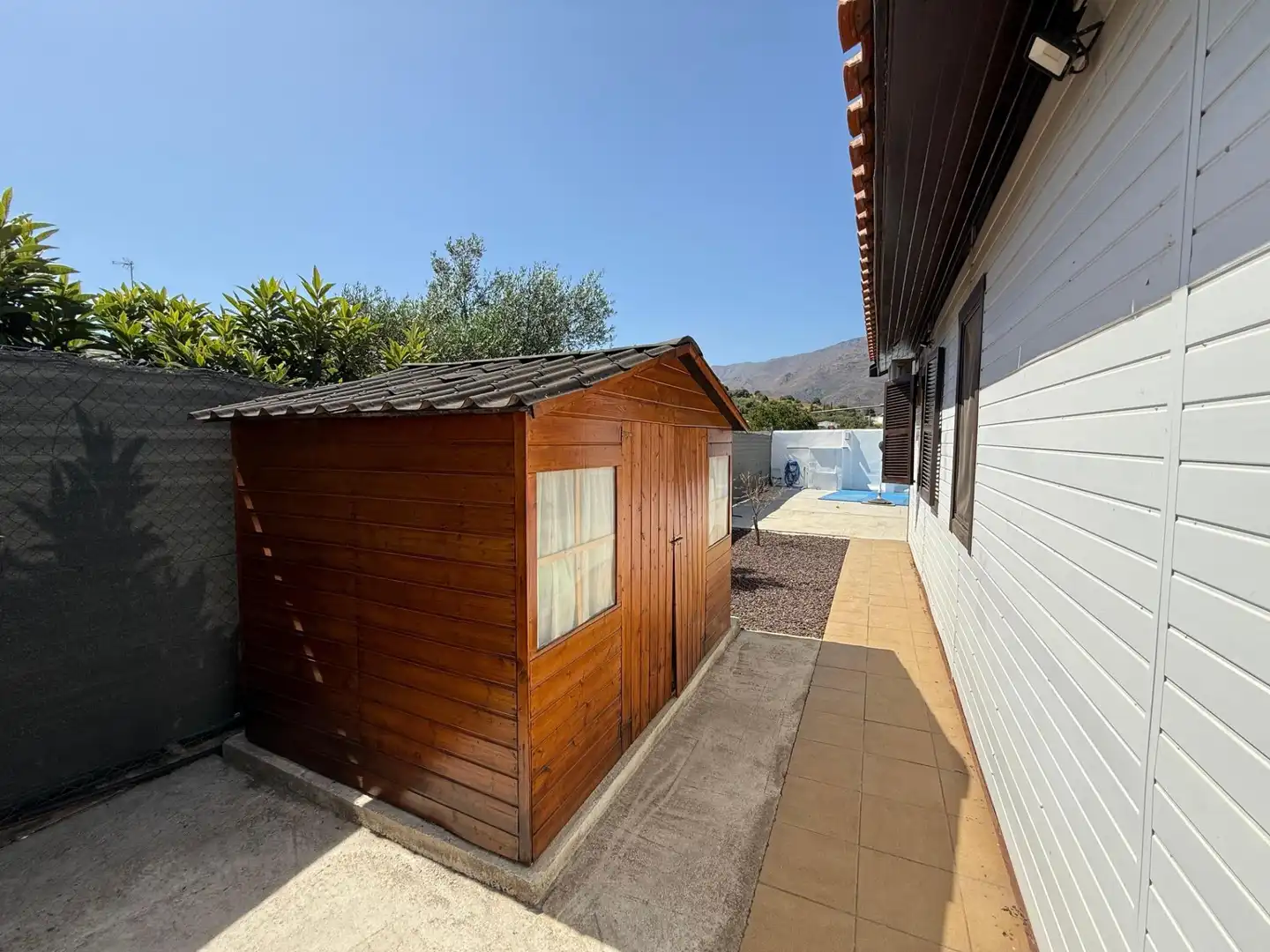 Vista exterior de Finca rústica en venda en Estepona amb Aire condicionat, Jardí privat i Piscina