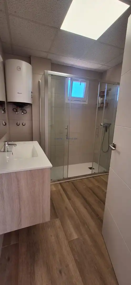 Bany de Finca rústica en venda en Gibraleón amb Aire condicionat, Terrassa i Piscina