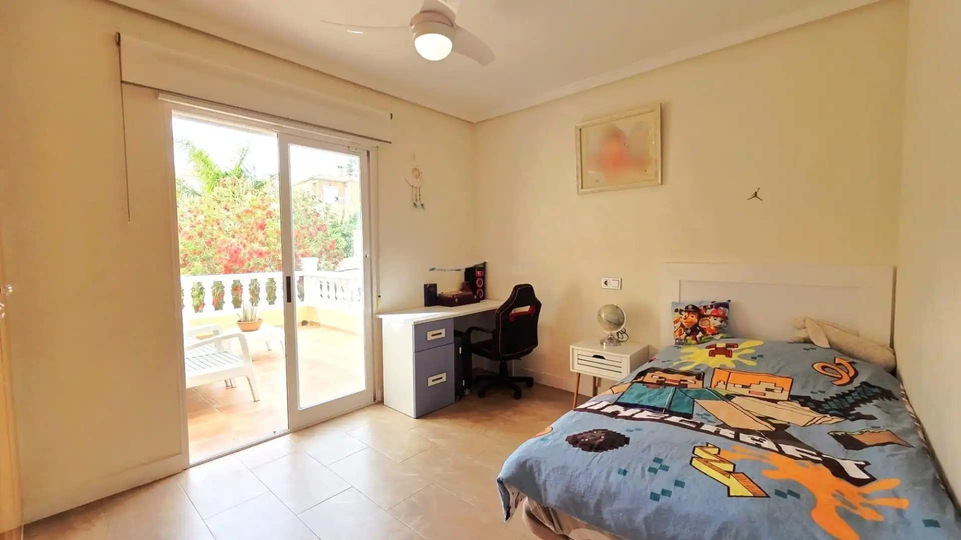 Habitación de Casa o chalet en venta en La Nucia con Aire acondicionado, Jardín privado y Terraza