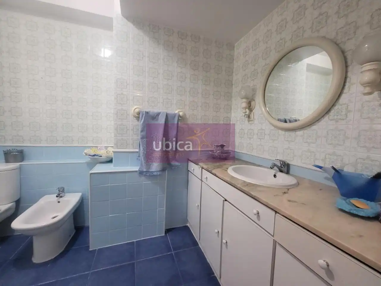 Bathroom of Flat for sale in Vigo   with Heating, Parquet flooring and Terrace