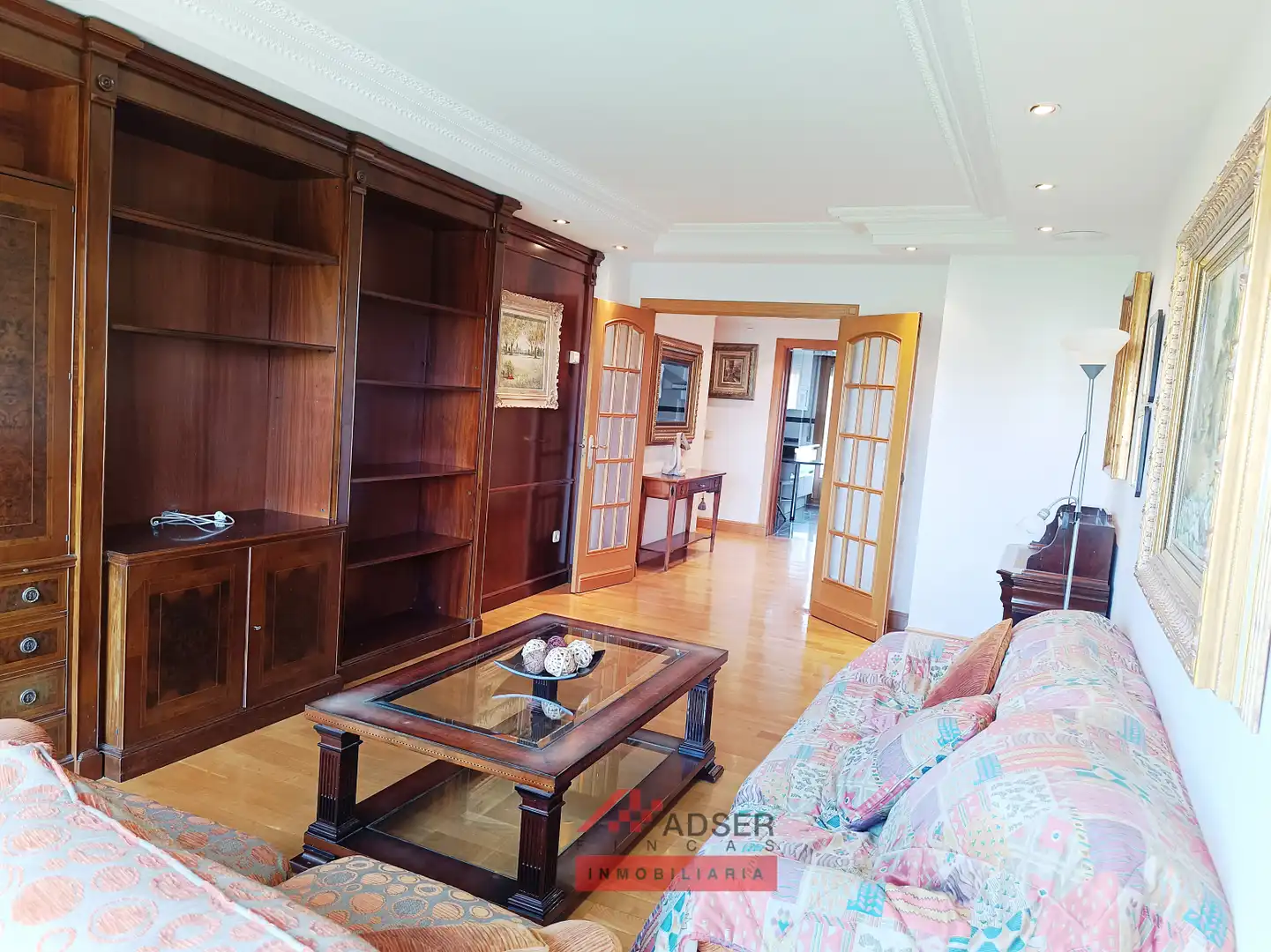 Sala de estar de Piso en venta en  Logroño con Calefacción, Parquet y Terraza