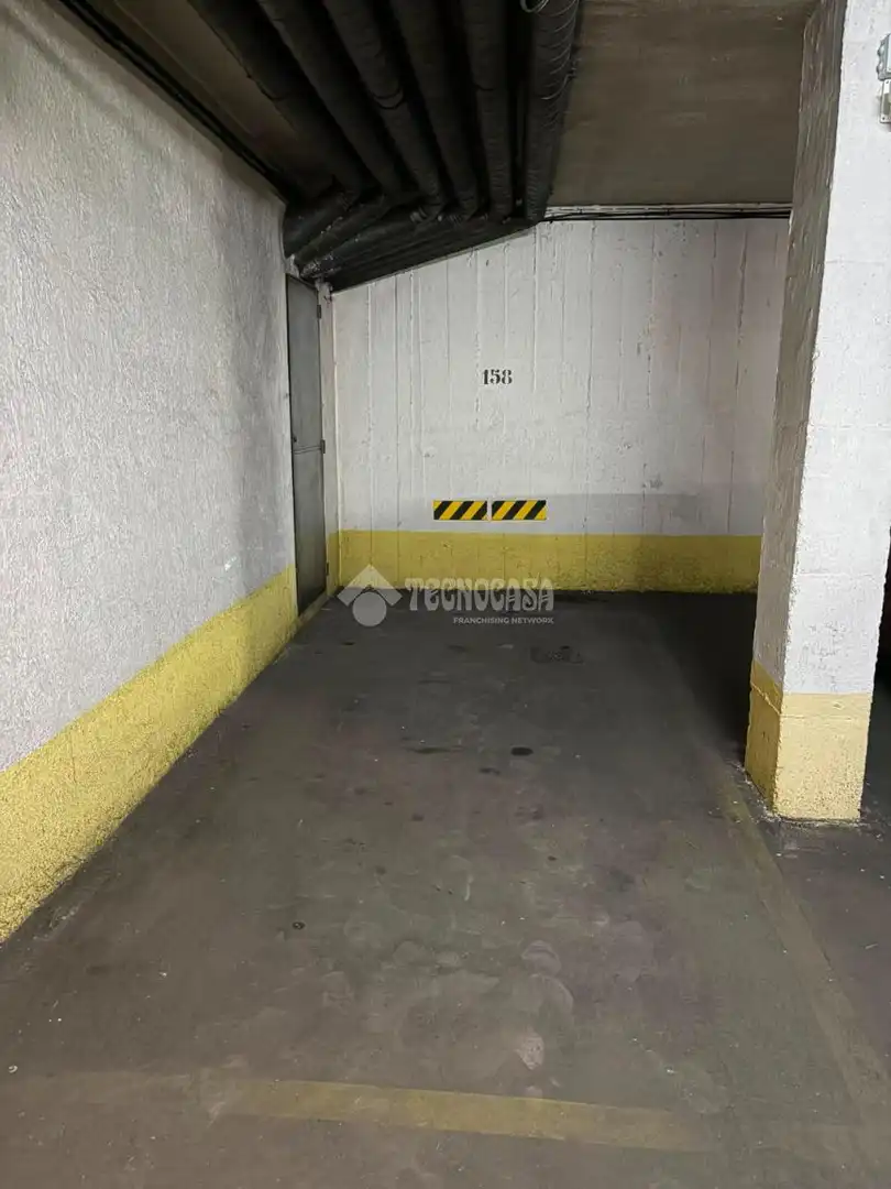 Aparcament de Garatge en venda en Madrid