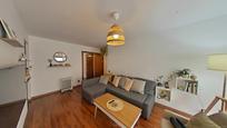 Living room of Flat for sale in  Barcelona Capital  with Air Conditioner, Parquet flooring and Balcony