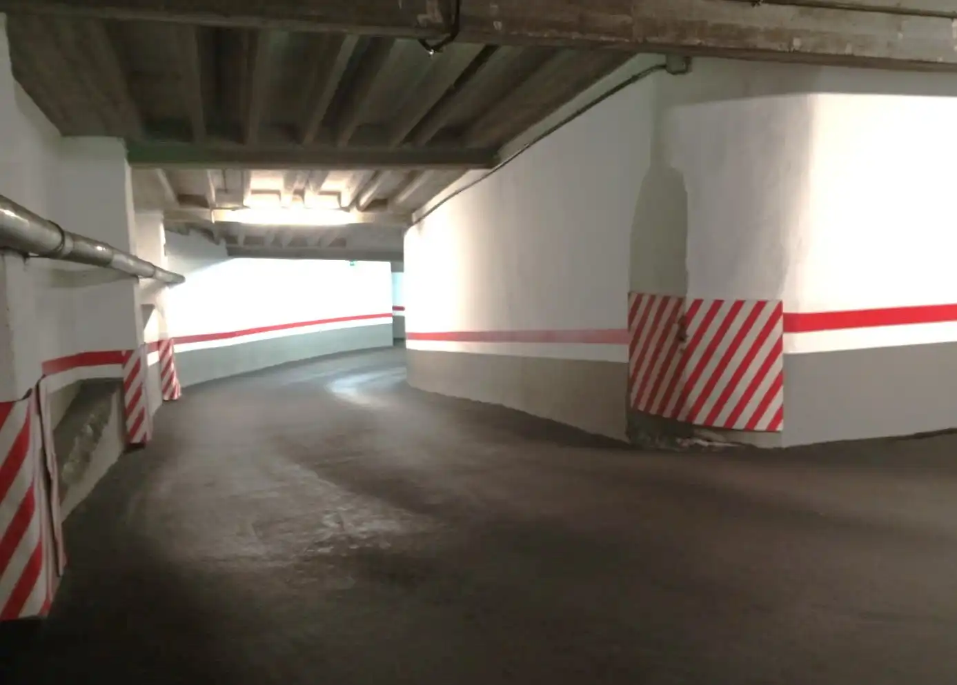 Parkplatz von Garage zum Verkauf in Oviedo 