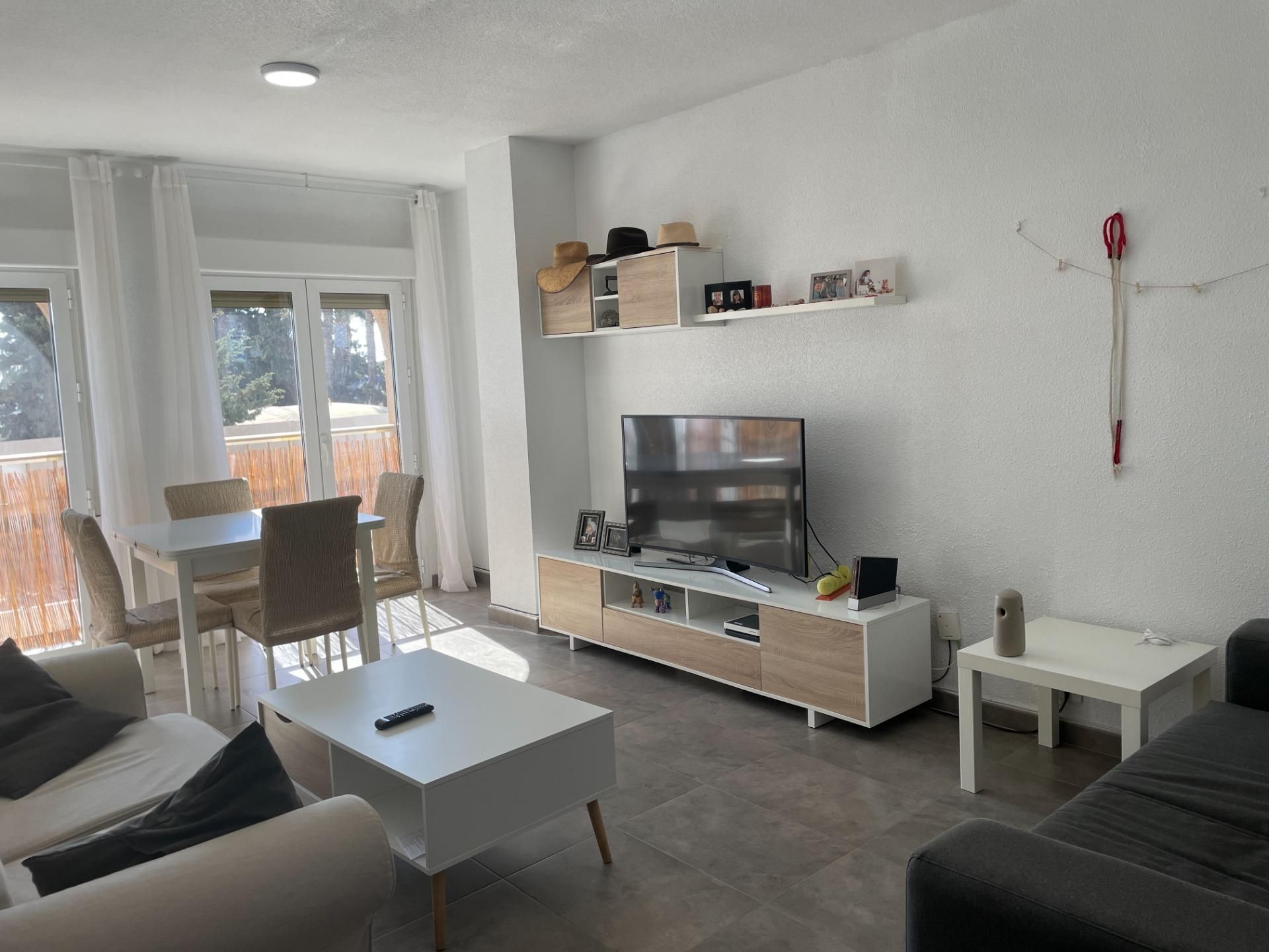 Sala d'estar de Pis de lloguer en Águilas amb Balcó