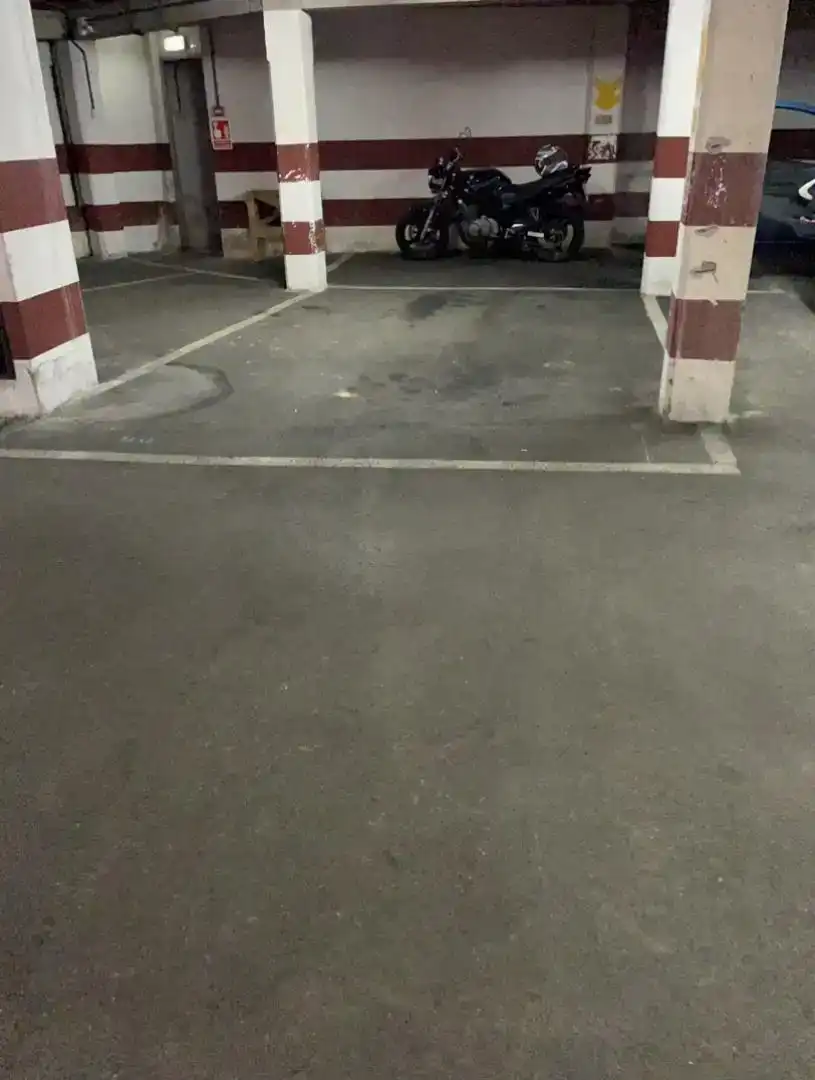 Aparcament de Garatge en venda en Viella - Granda - Meres