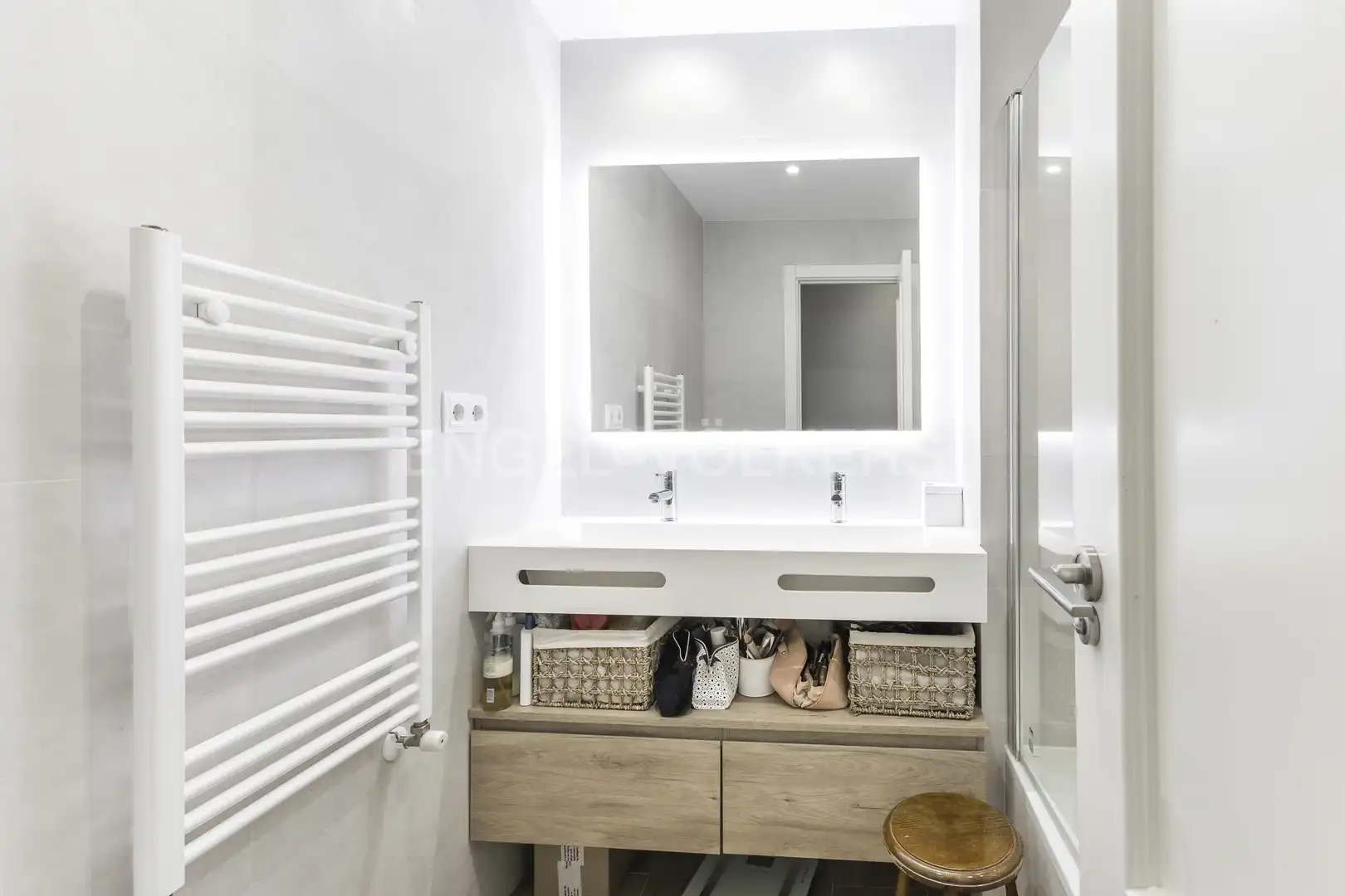 Baño de Piso en venta en Madrid con Aire acondicionado, Calefacción y Terraza