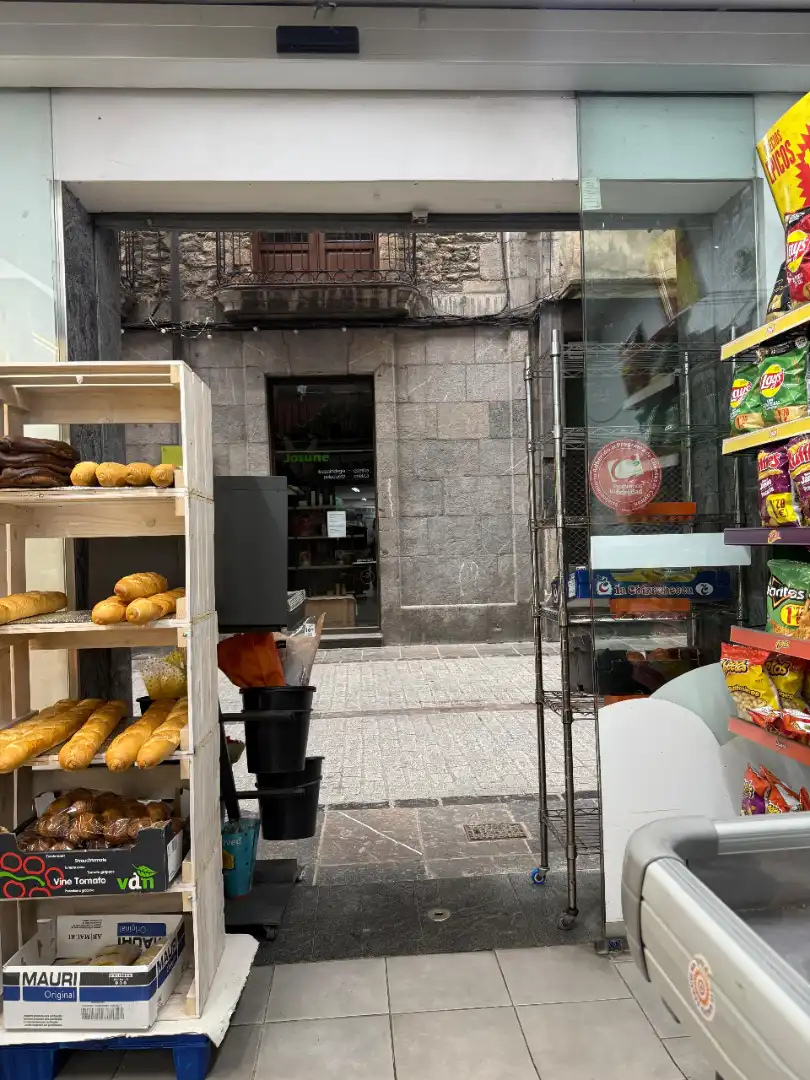 Local comercial en venda a Korreo Kalea, imagen 3