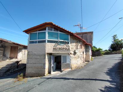 Vista exterior de Casa o xalet en venda en O Pereiro de Aguiar 