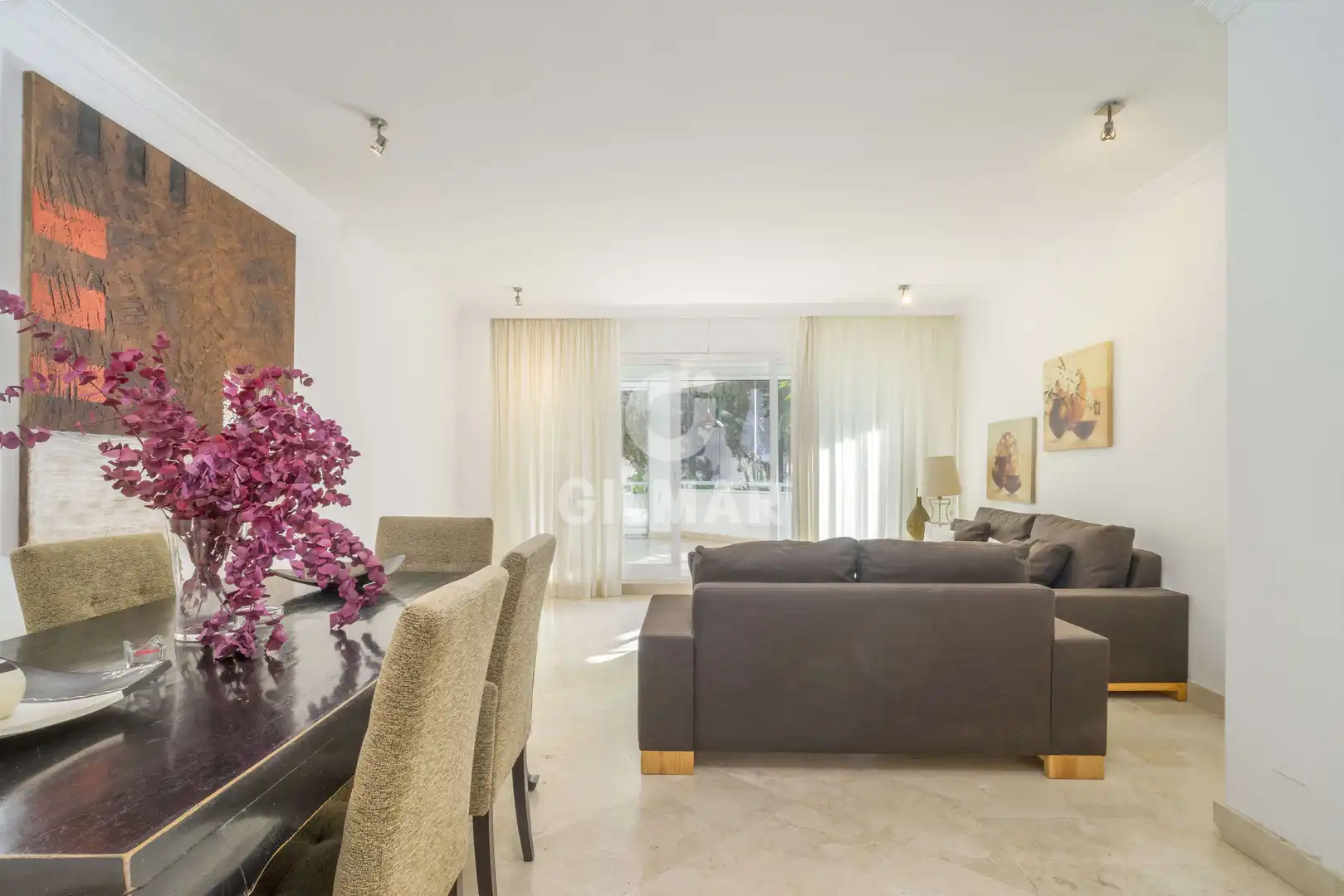 Sala de estar de Apartamento en venta en Marbella con Calefacción, Jardín privado y Trastero
