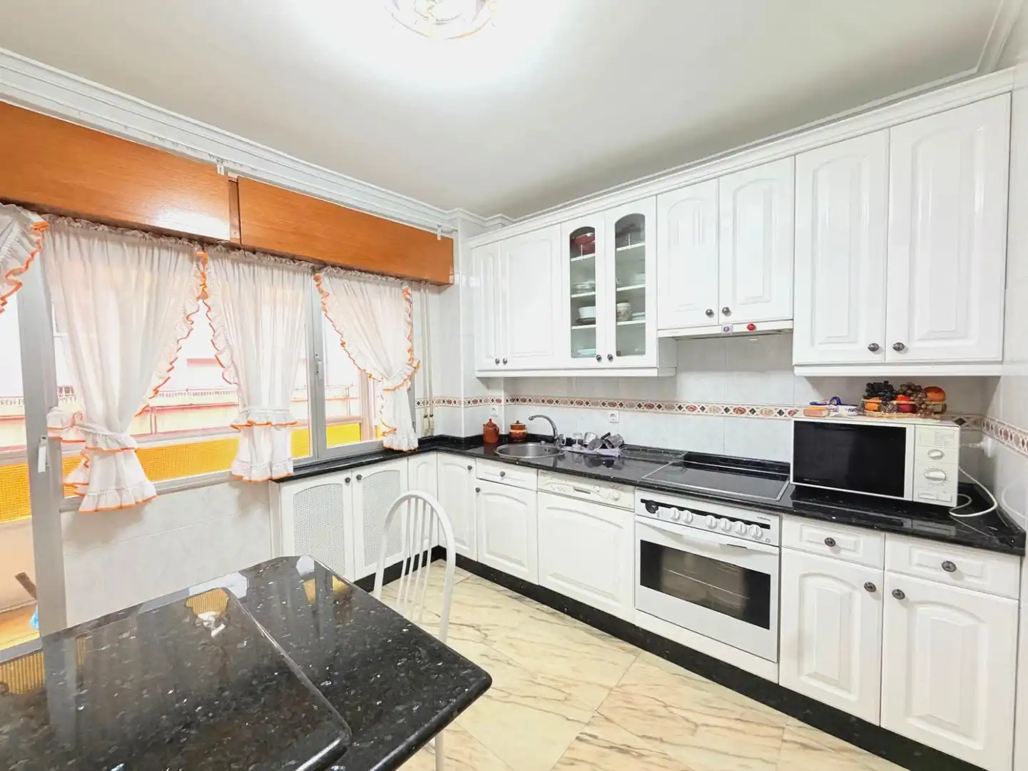 Kitchen of Flat for sale in La Magdalena