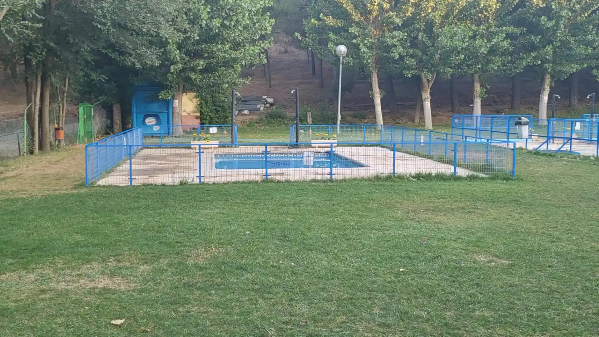 Piscina de Finca rústica en venda en Daganzo de Arriba, Madrid