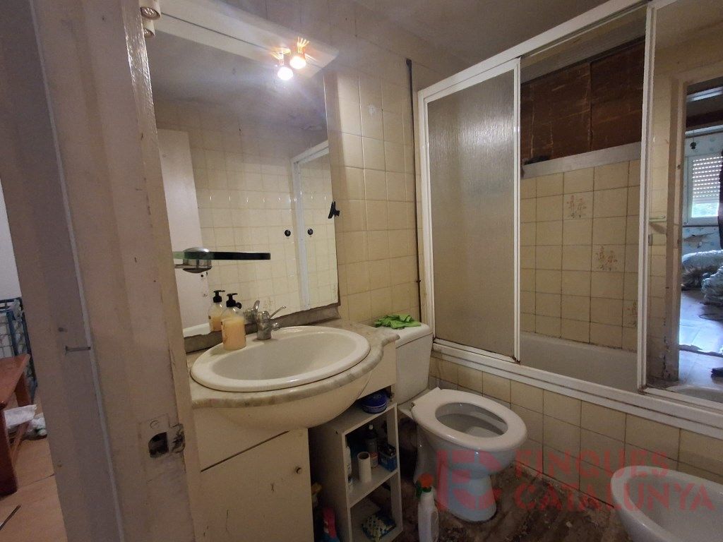 Baño de Piso en venta en Girona Capital