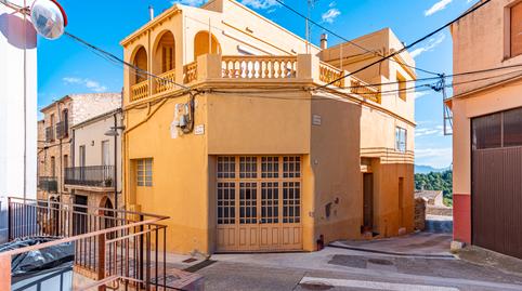 Foto 2 de Casa adosada en venda a Carrer del Ramal, 2, Llers, Girona