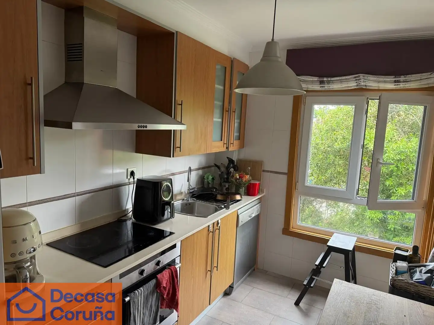 Cocina de Ático en venta en Oleiros con Calefacción, Parquet y Trastero