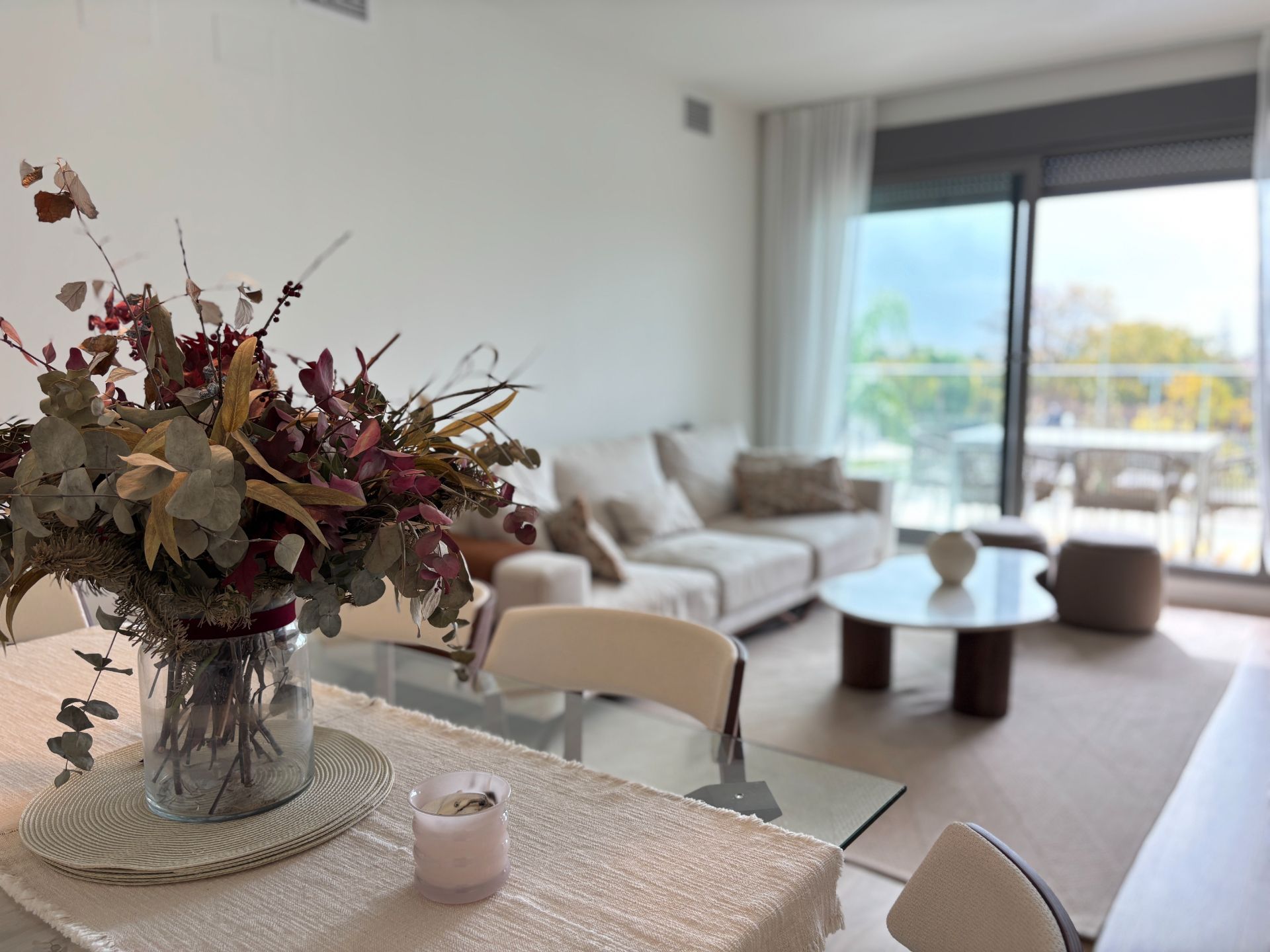 Menjador de Pis en venda en Mairena del Aljarafe amb Aire condicionat, Terrassa i Traster