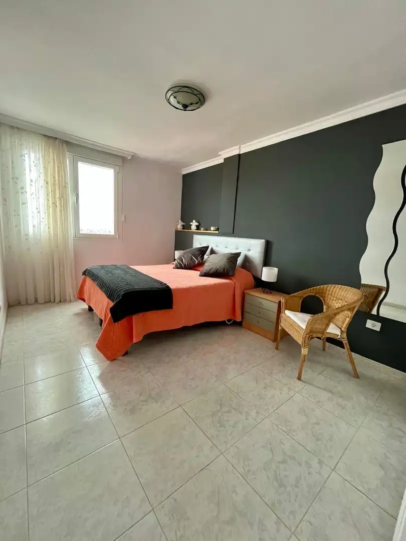 Habitación de Piso de alquiler en Las Palmas de Gran Canaria con Terraza y Amueblado