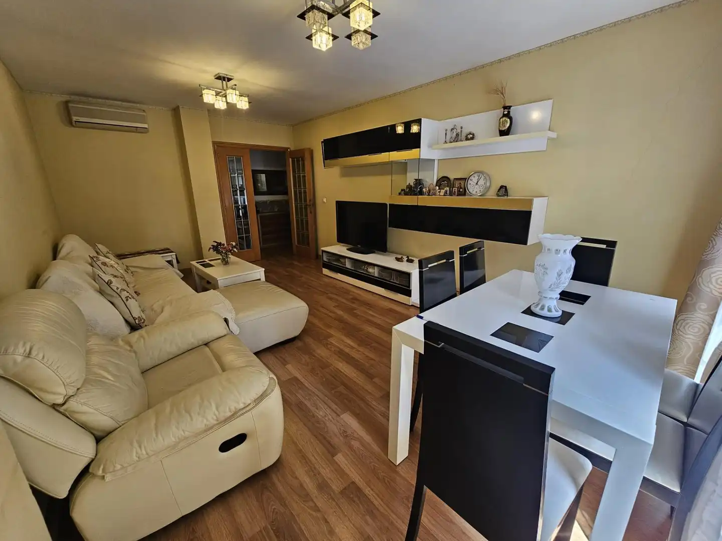 Sala de estar de Piso en venta en Valencia con Aire acondicionado, Terraza y Amueblado