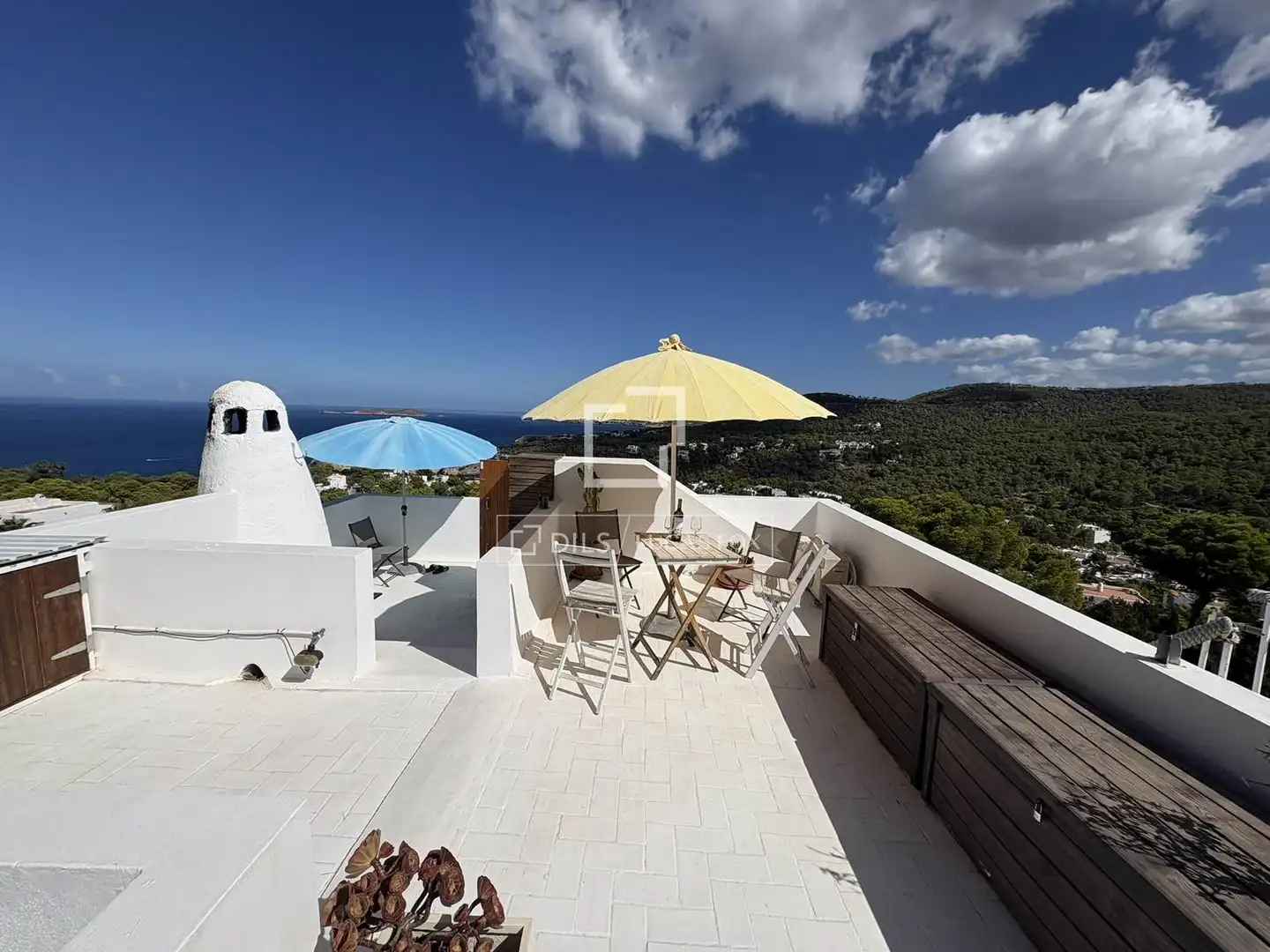 Terrasse von Wohnung zur Miete in Cala Vedella - Cala Tarida  